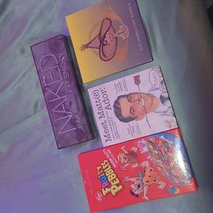 Eyeshadow pallete bundle